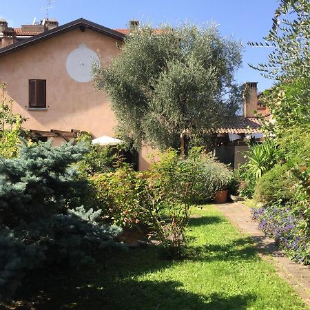 Il Giardino Segreto Bed & Breakfast Изео Екстериор снимка