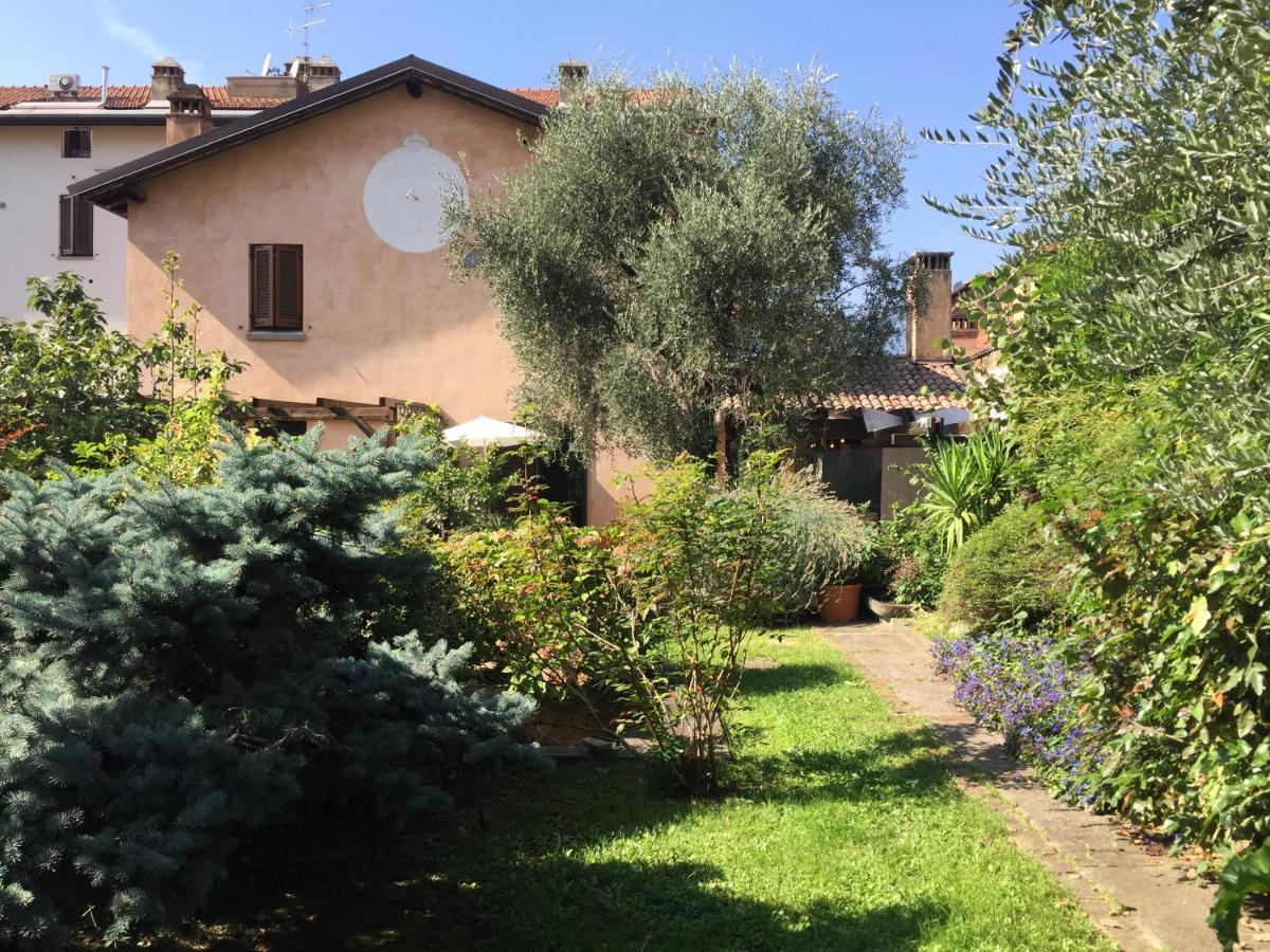 Il Giardino Segreto Bed & Breakfast Изео Екстериор снимка